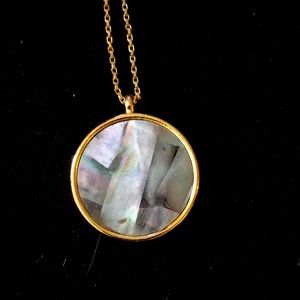 Loft necklace with stone pendant